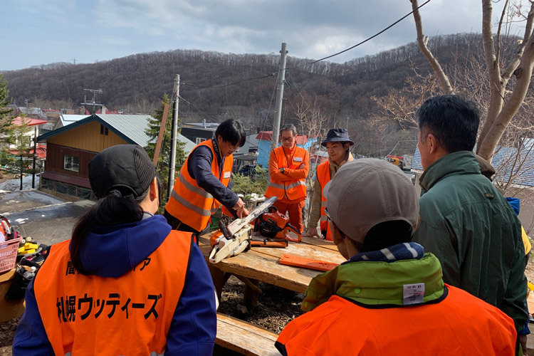 4/8（土）髙川山林　薪割り・玉切り・チェーンソー取扱講習_c0173813_08511199.jpg